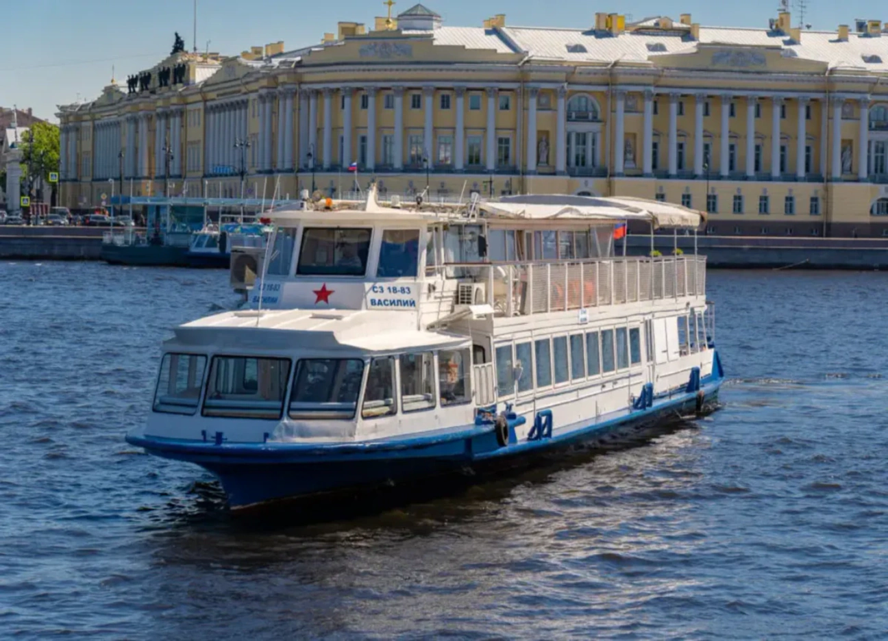 Теплоход «Василий»